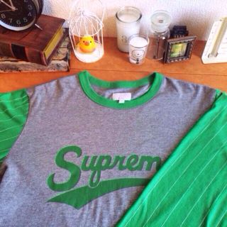 シュプリーム(Supreme)のsupreme シャツ ☆4/9値下げ☆(Tシャツ(長袖/七分))