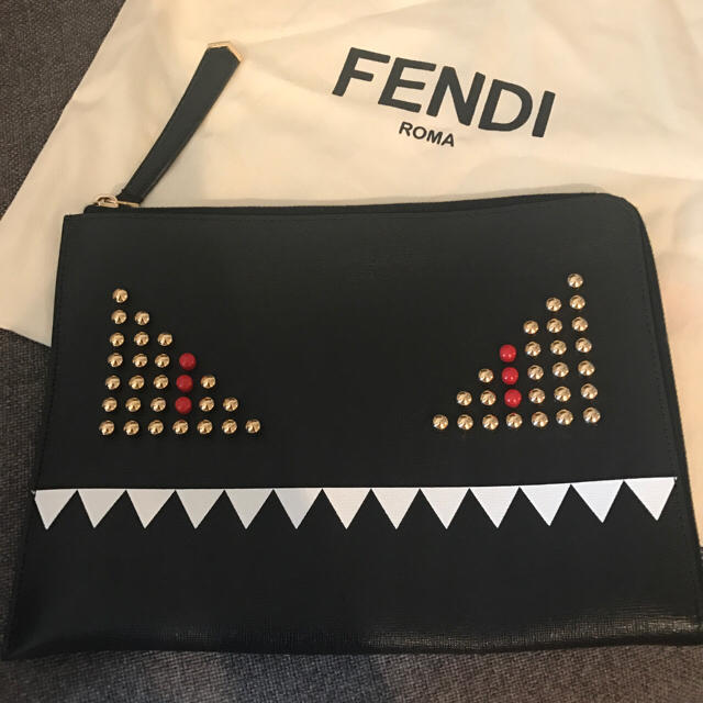 FENDI(フェンディ)のFENDIクラッチ レディースのバッグ(クラッチバッグ)の商品写真