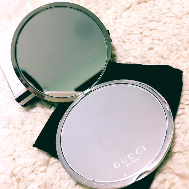 Gucci(グッチ)のグッチ✩コンパクトミラー✩金額交渉可!!!! コスメ/美容のコスメ/美容 その他(その他)の商品写真