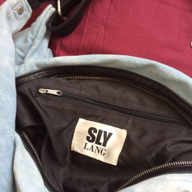 SLY LANG(スライラング)のデニムバッグ レディースのバッグ(ショルダーバッグ)の商品写真