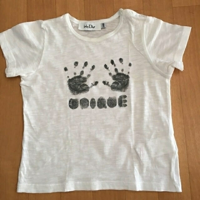 新品未使用 🇫🇷baby Dior 24M 白Tシャツ キッズ/ベビー/マタニティのベビー服(~85cm)(Ｔシャツ)の商品写真