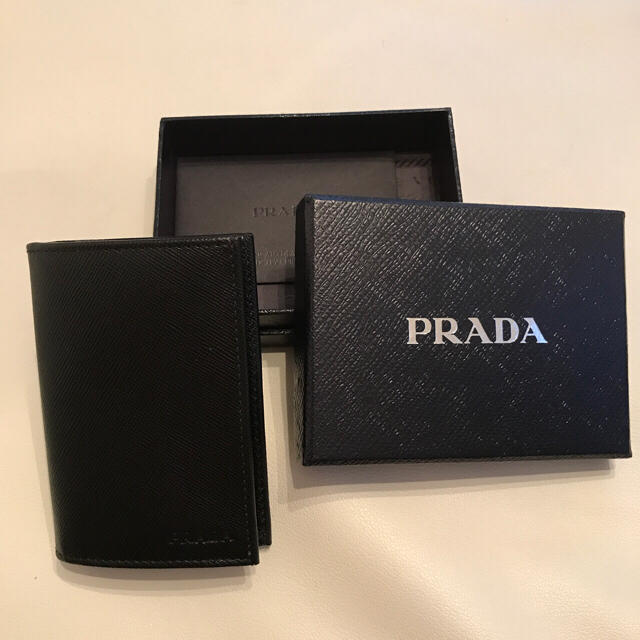 【新品未使用】PRADA サフィアーノレザー名刺入れ、カードケース