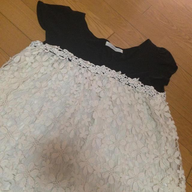 PAGEBOY(ページボーイ)のバイカラー花柄トップス レディースのトップス(Tシャツ(半袖/袖なし))の商品写真