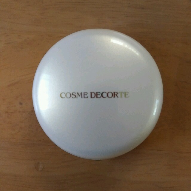 COSME DECORTE(コスメデコルテ)の送料込み！COSME DECORTE練香水 コスメ/美容の香水(香水(女性用))の商品写真