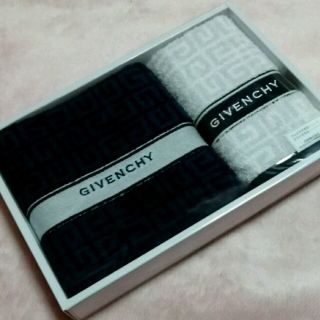 ジバンシィ(GIVENCHY)のジバンシー♡タオルセット(タオル/バス用品)