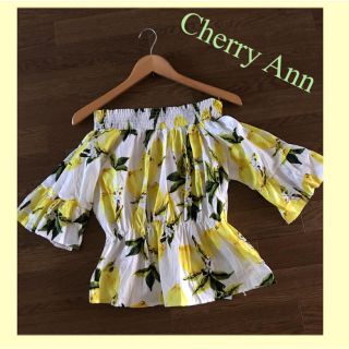 チェリーアン Cherry Ann オフショルブラウス   美品