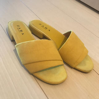 ザラ(ZARA)のザラ ZARA イエロー サンダル(サンダル)