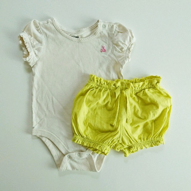 babyGAP(ベビーギャップ)のすえちゃん様専用babygap70 キッズ/ベビー/マタニティのベビー服(~85cm)(ロンパース)の商品写真