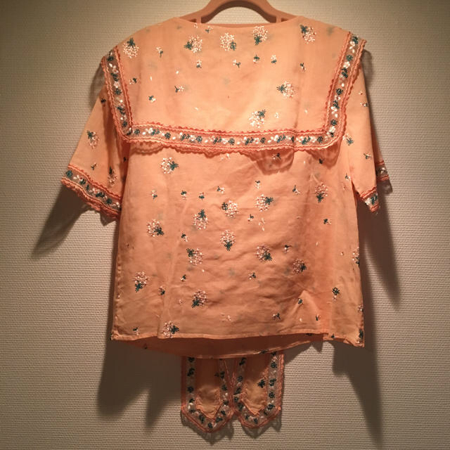 Sretsis(スレトシス)のdaisy blouse レディースのトップス(シャツ/ブラウス(半袖/袖なし))の商品写真