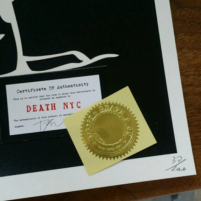 スヌーピー コムデギャルソン 黒×赤 DEATH NYC 限定ポスター サイン エンタメ/ホビーの美術品/アンティーク(絵画/タペストリー)の商品写真