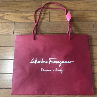 サルヴァトーレフェラガモ(Salvatore Ferragamo)のフェラガモ 紙袋(ショップ袋)