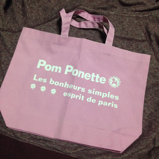 pom ponette(ポンポネット)のPom Ponetteのナイロンバッグです。 キッズ/ベビー/マタニティのキッズ/ベビー/マタニティ その他(その他)の商品写真