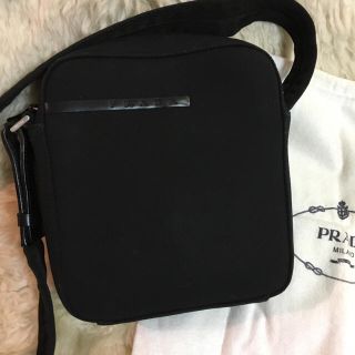 プラダ(PRADA)のPRADA(プラダ)黒布ショルダーバッグUSED(ショルダーバッグ)