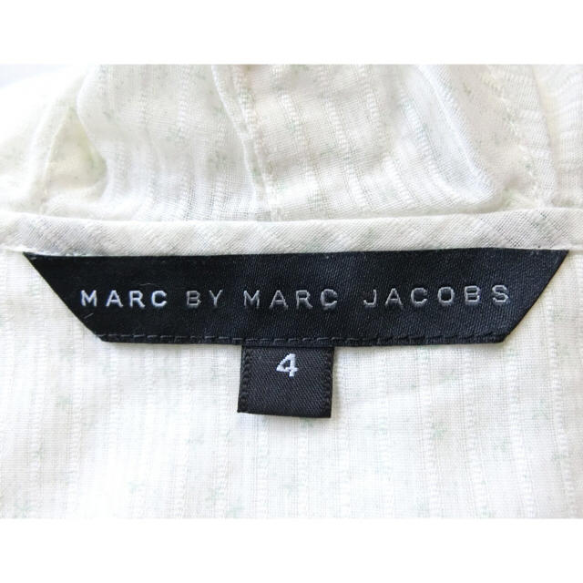 MARC BY MARC JACOBS(マークバイマークジェイコブス)のJACOBSマークジェイコブス　ストライプ織りに小花柄の半袖チュニックブラウス4 レディースのトップス(シャツ/ブラウス(半袖/袖なし))の商品写真