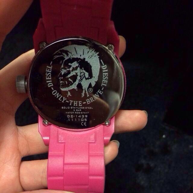DIESEL(ディーゼル)のDIESEL ピンクウォッチ  レディースのファッション小物(腕時計)の商品写真