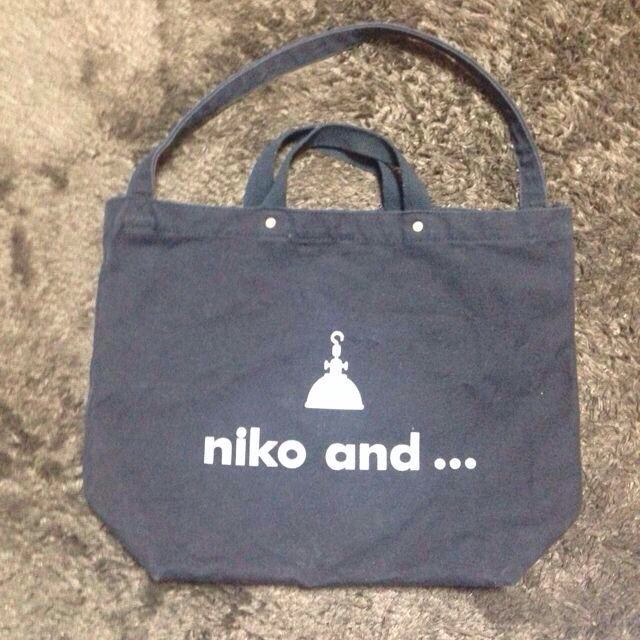 niko and...(ニコアンド)のniko and…バック(黒) レディースのバッグ(トートバッグ)の商品写真