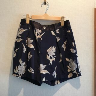 アーバンリサーチ(URBAN RESEARCH)のアーバンリサーチ 花柄ショートパンツ(ショートパンツ)