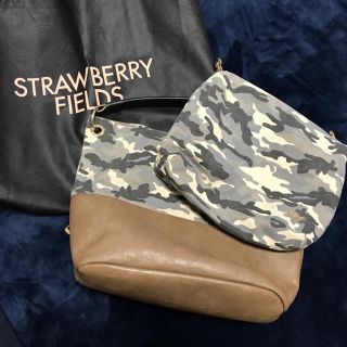 ストロベリーフィールズ(STRAWBERRY-FIELDS)のソラマチ店購入、美品✨バックインバック付(ハンドバッグ)