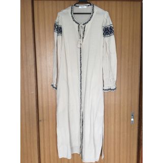 マウジー(moussy)の☆新品同様 MOUSSY EMBROIDERY DRESS☆(シャツ/ブラウス(長袖/七分))