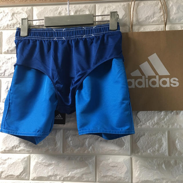 adidas(アディダス)の新品❣️アディダス❣️スイミングウェア リニアロゴ ショーツ キッズ/ベビー/マタニティのキッズ服男の子用(90cm~)(水着)の商品写真