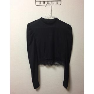 ザラ(ZARA)のZARA トップス ショート丈 新品タグ付き(カットソー(長袖/七分))