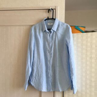 ユニクロ(UNIQLO)のUNIQLO プレミアムリネンシャツ 水色 L (シャツ/ブラウス(長袖/七分))