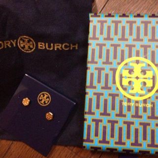 トリーバーチ(Tory Burch)のトリバーチピアス♡箱と布袋セット(ピアス)