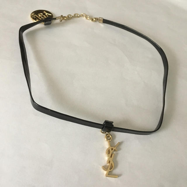 Saint Laurent(サンローラン)のイヴサンローラン イヴ・サンローラン YSL ロゴ チョーカー ネックレス レディースのアクセサリー(ネックレス)の商品写真