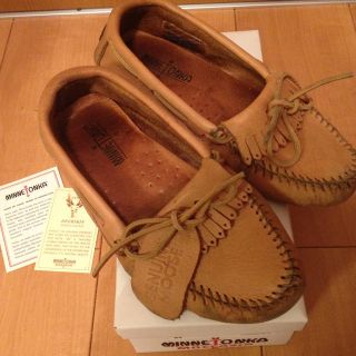 ミネトンカ(Minnetonka)のミネトンカモカシン♡送料込み☆サイズ7(ローファー/革靴)