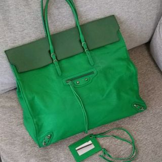 バレンシアガバッグ(BALENCIAGA BAG)の美品 本物 バレンシアガ ペーパー トートバッグ ショルダー カバス シティ(トートバッグ)