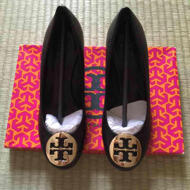 Tory Burch(トリーバーチ)のTORY BURCH トリーバーチ　ウェッジソール パンプス　 ブラック レディースの靴/シューズ(ハイヒール/パンプス)の商品写真