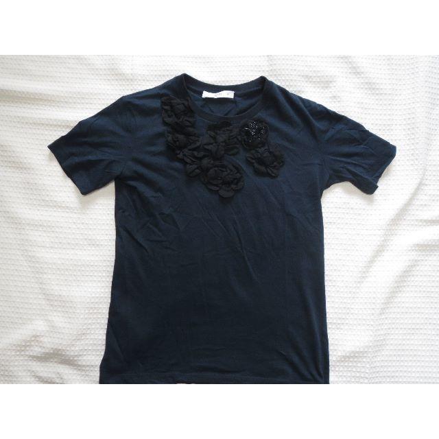 PRADA(プラダ)の●PRADA黒プラダ限定アップリケ立体フラワーTシャツ▽モチーフ●美品 レディースのトップス(Tシャツ(半袖/袖なし))の商品写真