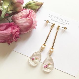 no.388 押し花レジンピアス イヤリング(ピアス)