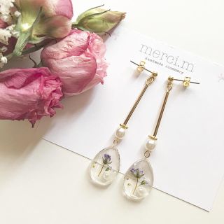 no.389 押し花レジンピアス イヤリング(ピアス)