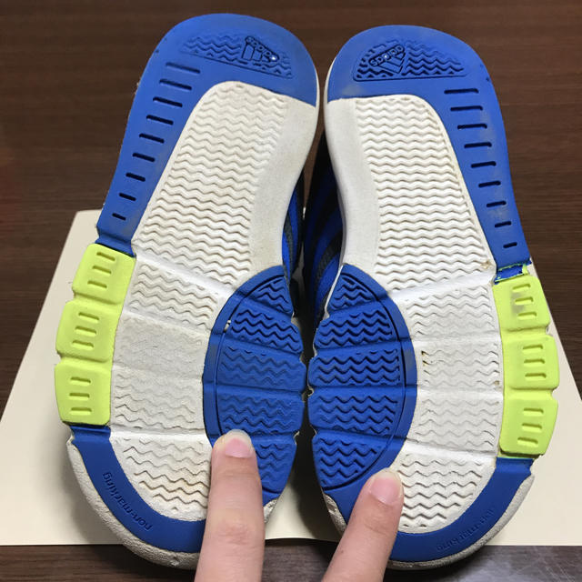 adidas(アディダス)のadidas☆20cm キッズ/ベビー/マタニティのキッズ靴/シューズ(15cm~)(スニーカー)の商品写真