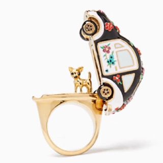 ケイトスペードニューヨーク(kate spade new york)の完売品 Kate spade♠️車とチワワの指輪(リング(指輪))