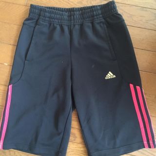 アディダス(adidas)のアディダス ハーフパンツ(パンツ/スパッツ)