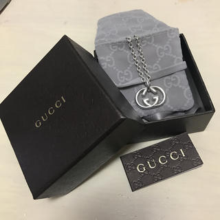 グッチ(Gucci)のGUCCI シルバーブリットペンダント正規品(ネックレス)