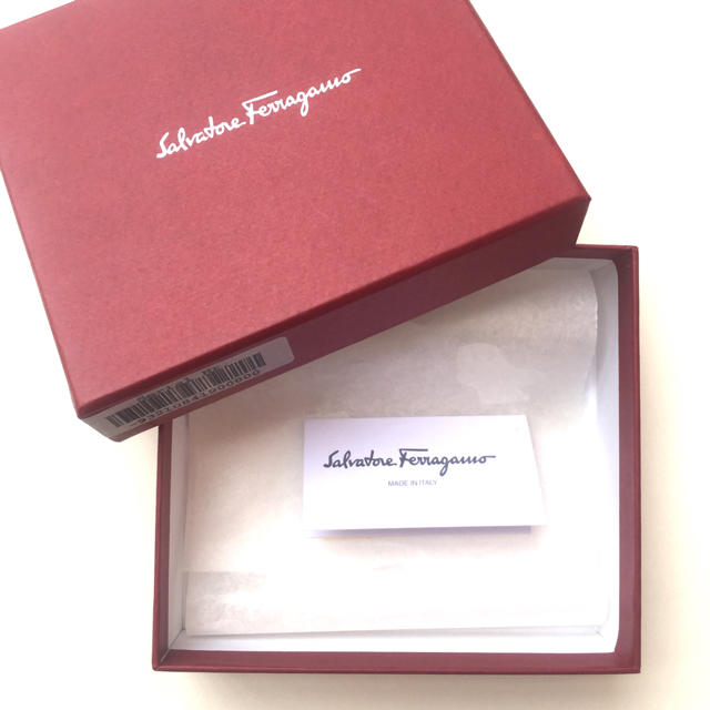 Salvatore Ferragamo(サルヴァトーレフェラガモ)のフェラガモ 箱のみ レディースのファッション小物(財布)の商品写真