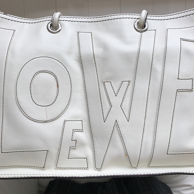 LOEWE(ロエベ)のロエベショッパーズトートバック新古品 レディースのバッグ(トートバッグ)の商品写真