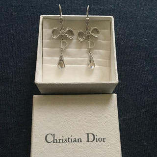 クリスチャンディオール(Christian Dior)のDior クリスチャン ディオール ピアス  リボン(ピアス)
