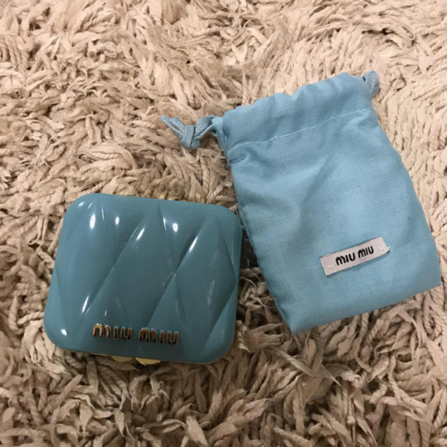 miumiu(ミュウミュウ)のmiumiu マトラッセミラー ノベルティ レディースのファッション小物(その他)の商品写真