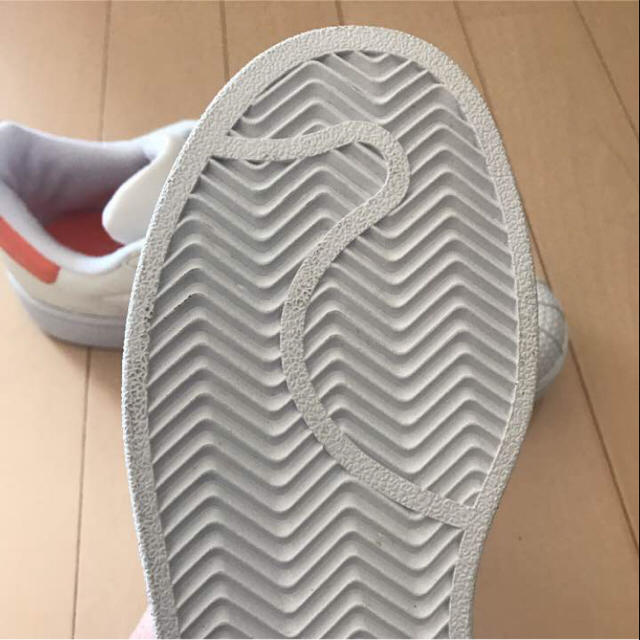 adidas(アディダス)の専用 お値下げ アディダス スニーカー 24cm レディースの靴/シューズ(スニーカー)の商品写真