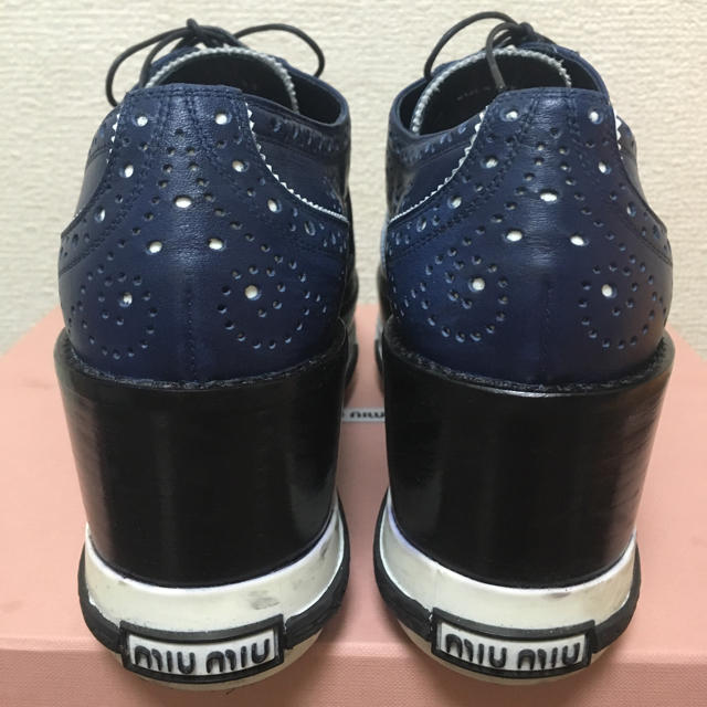 miumiu(ミュウミュウ)の[miumiu]厚底シューズ レディースの靴/シューズ(その他)の商品写真