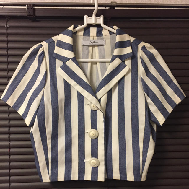 Lily Brown(リリーブラウン)のリリーブラウン ストライプ柄半袖ジャケット レディースのトップス(シャツ/ブラウス(半袖/袖なし))の商品写真