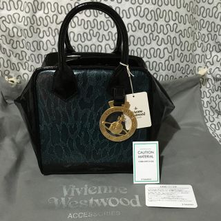 ヴィヴィアンウエストウッド(Vivienne Westwood)の未使用ゴールドレオパードボストンバッグ(ボストンバッグ)