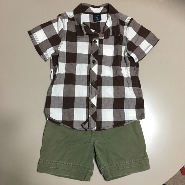 babyGAP(ベビーギャップ)のBabyGap 90cm チェックシャツ  キッズ/ベビー/マタニティのキッズ服男の子用(90cm~)(ブラウス)の商品写真