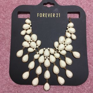 フォーエバートゥエンティーワン(FOREVER 21)のフォーエバー21 ボリューム ネックレス(ネックレス)