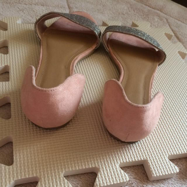 H&M(エイチアンドエム)のH&M♡フラットサンダル 送料込 レディースの靴/シューズ(サンダル)の商品写真