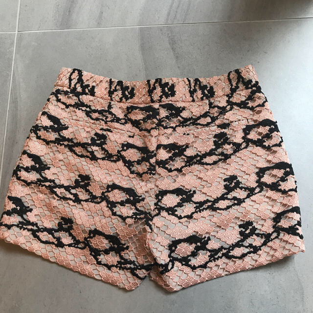 DIANE von FURSTENBERG(ダイアンフォンファステンバーグ)のダイアン フォン ファステンバーグ ショートパンツ サイズ2 レディースのパンツ(ショートパンツ)の商品写真